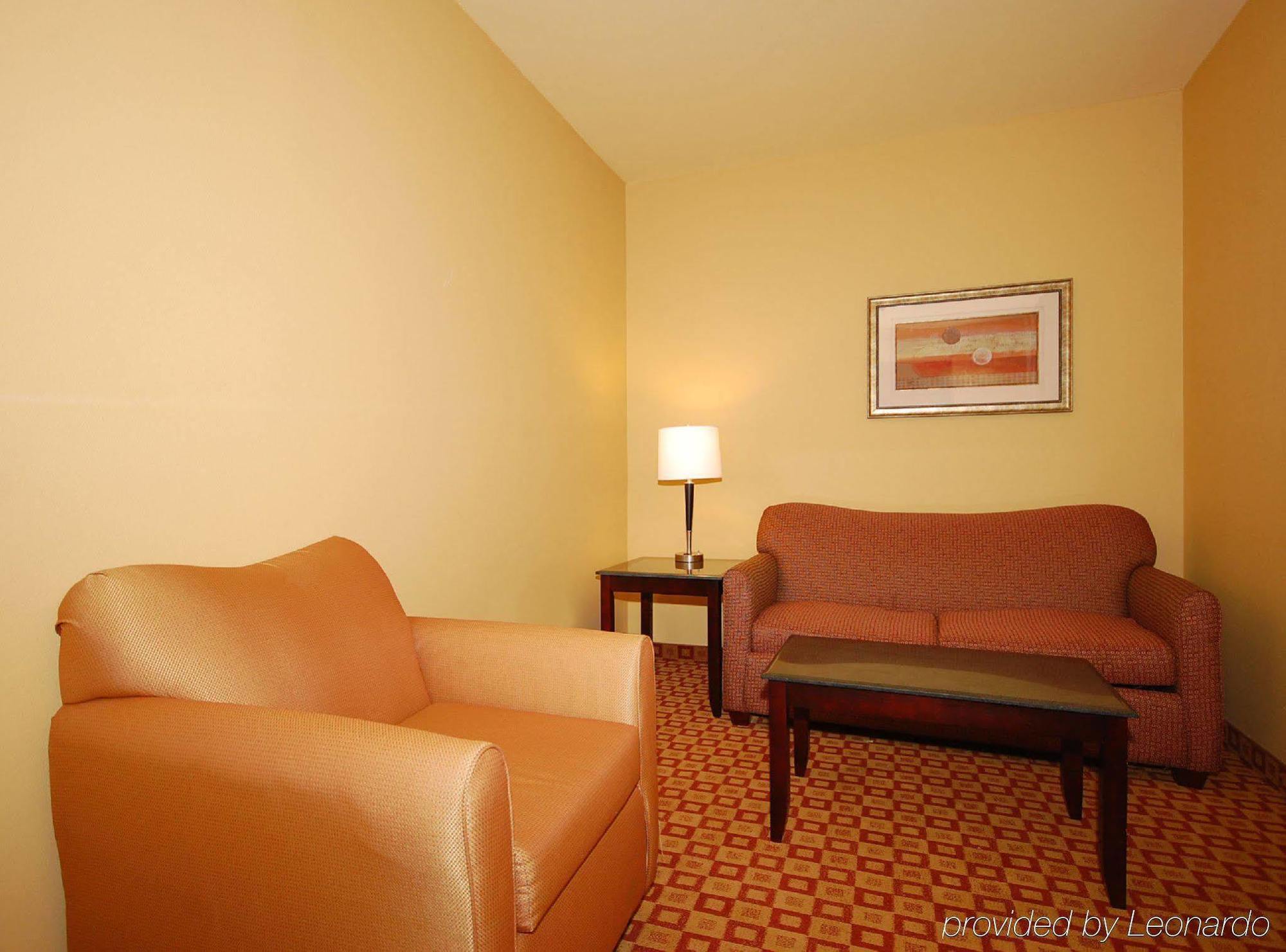 Comfort Inn & Suites Donna Near I-2 Rum bild